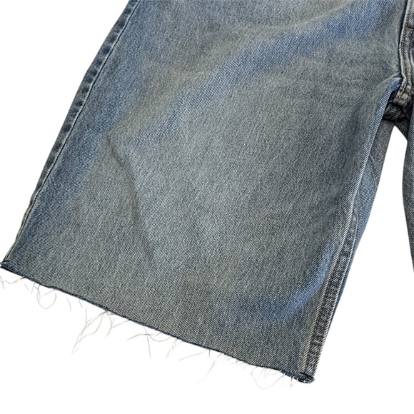 NWT Levi’s Denim Jean Shorts Jorts Cutoffs Size 40 - Picture 4 of 4